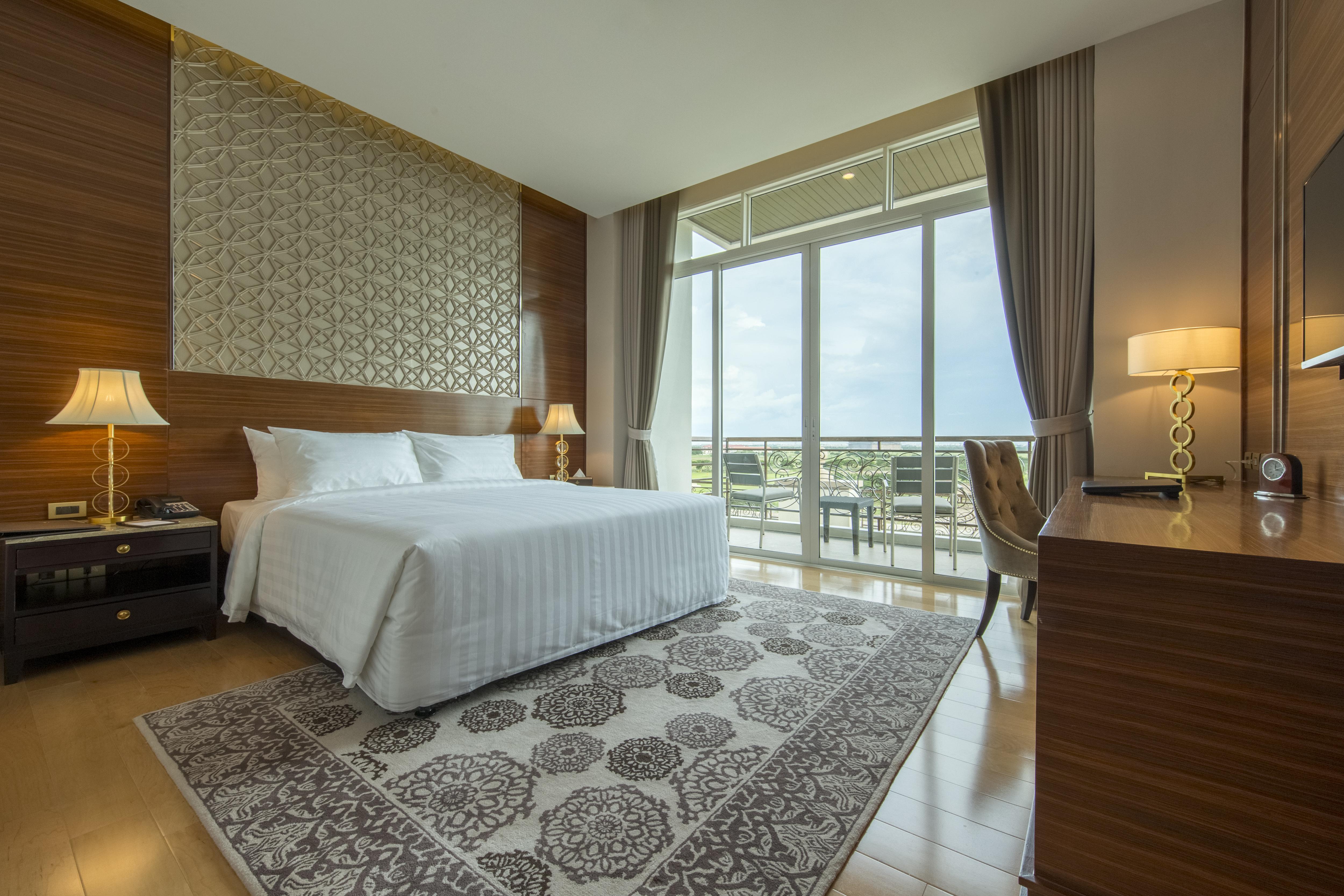 Garden City Hotel Phnom Penh Exterior foto