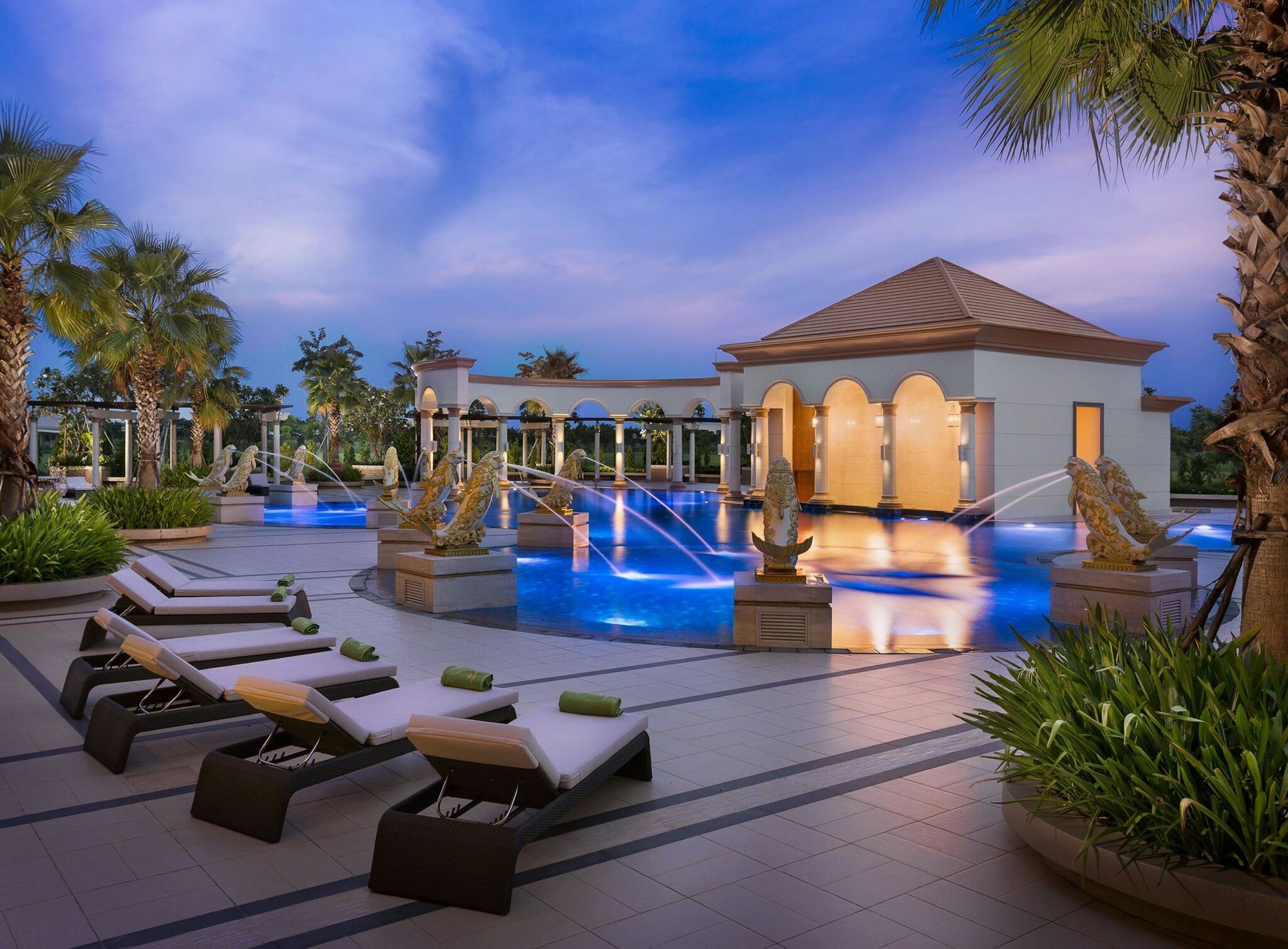 Garden City Hotel Phnom Penh Exterior foto